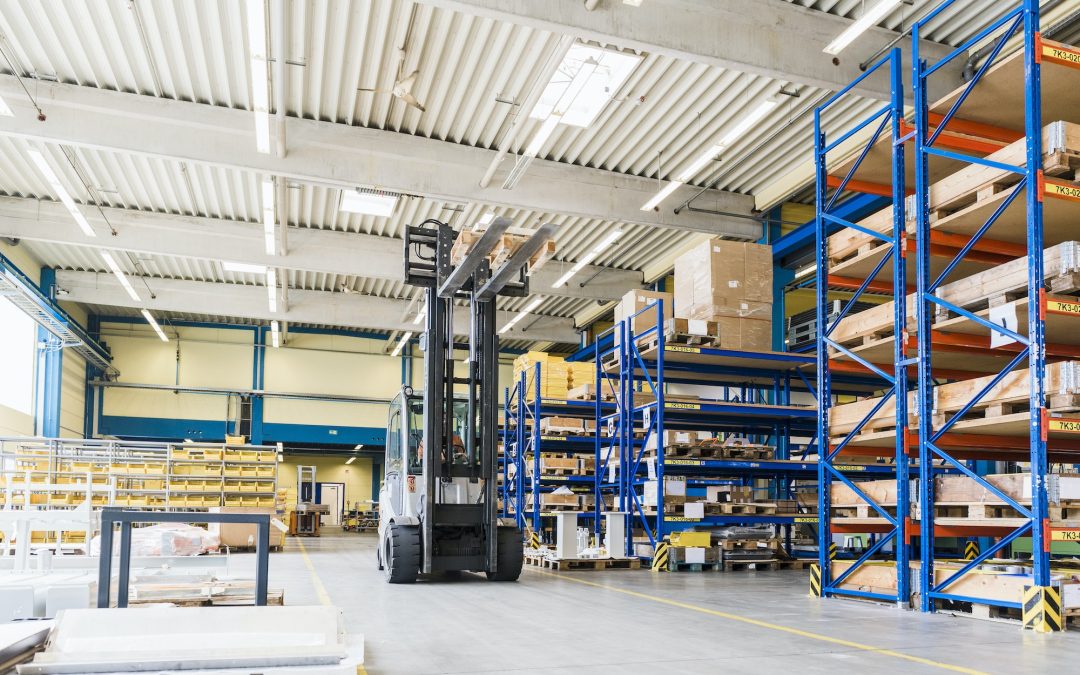 Best Practices for Loading and Unloading Forklifts Safely