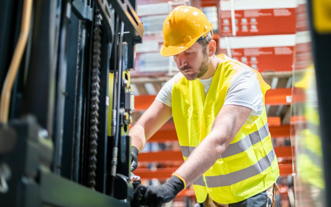 Reducing Downtime: Proactive Strategies for Preventing Forklift Breakdowns